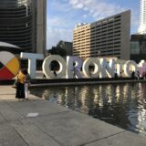 Toronto City Hall広場